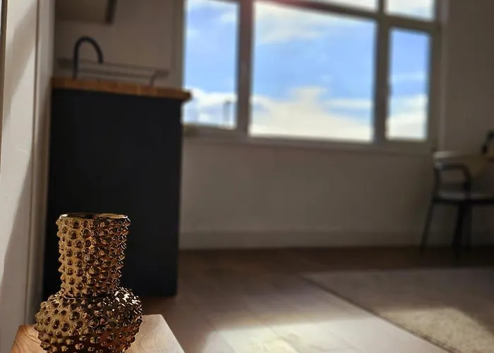 Seaview 2 Bedroom Apartment